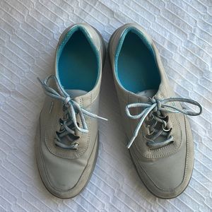 SAS 8W Walking Sneakers